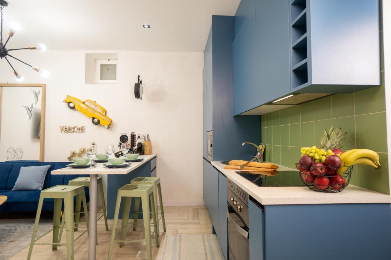 Cozy Apartment Puerta Del Sol & Private Patio Madrid Exteriör bild
