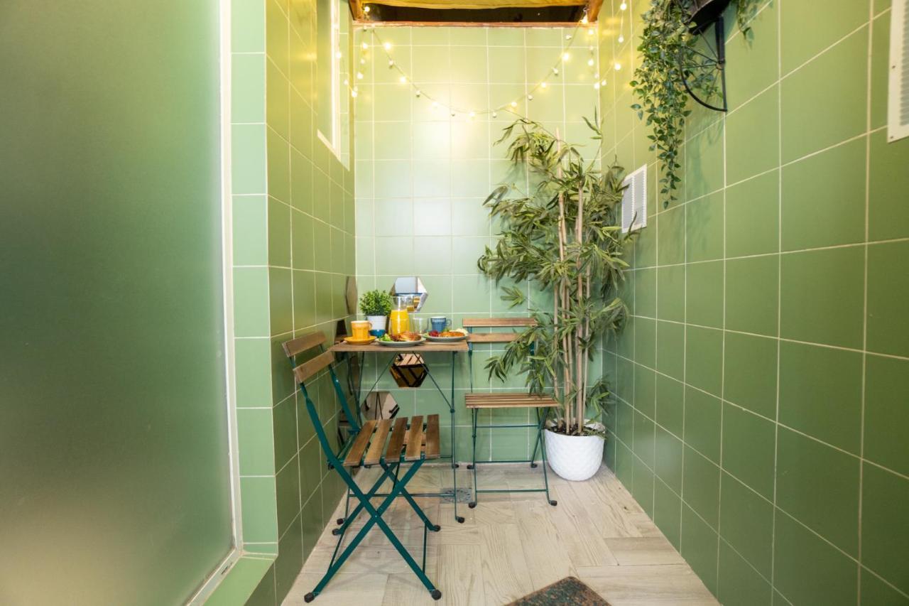Cozy Apartment Puerta Del Sol & Private Patio Madrid Exteriör bild